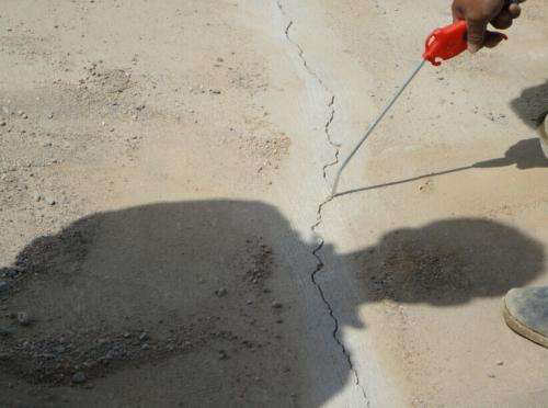 混凝土路面裂縫治理慣用方法和優(yōu)缺點