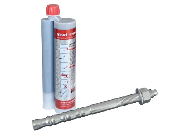 潮濕環境下化學錨栓施工應對策略全解析