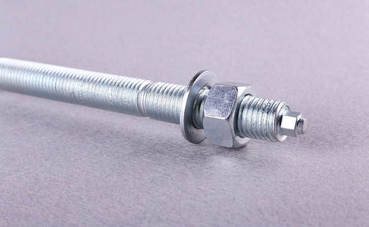 通絲化錨螺桿細(xì)節(jié)